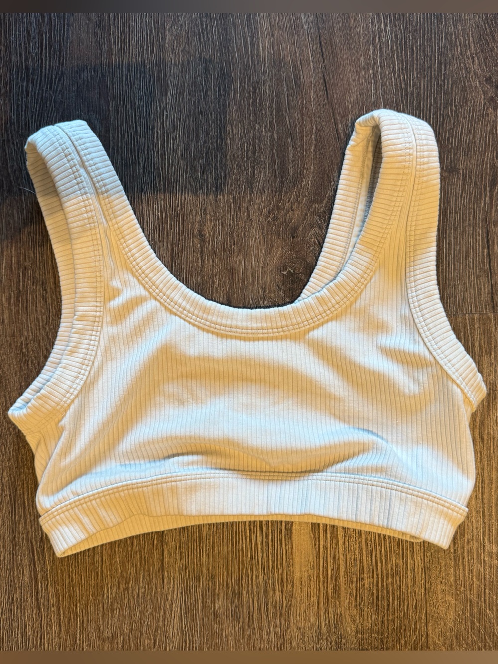 ALO Yoga Wellness Bra Size M Cream